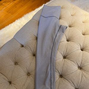 Lululemon leggings, size 6, 28”. Grey herringbone